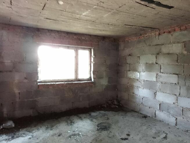 Dom w Brzezinach 210 m2 stan surowy działka 512 m2