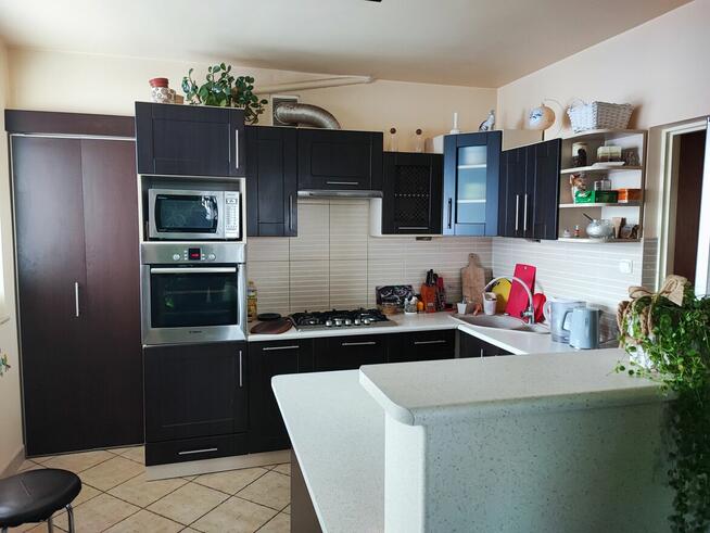 Dom wolnostojący 240 m² z działką 7,21 ara – Strzyżów