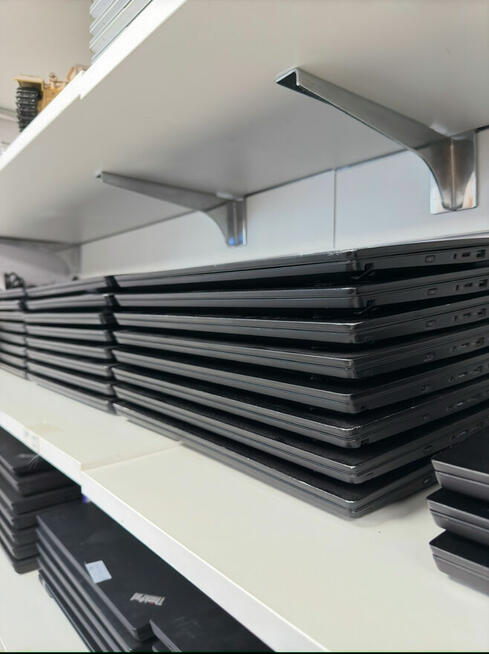 Laptopy polasingowe z gwarancją od 350 zł