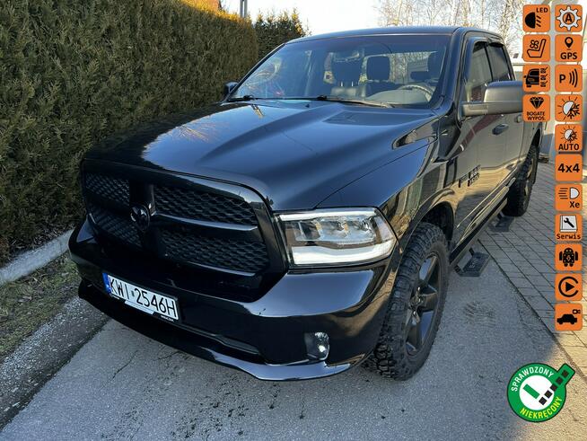 Ram Black edition 5.7 hemi 4x4