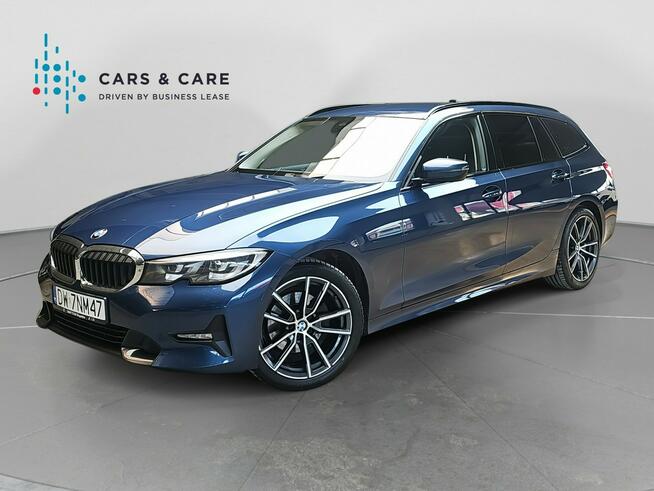 320i Sport Line. DW7NM47