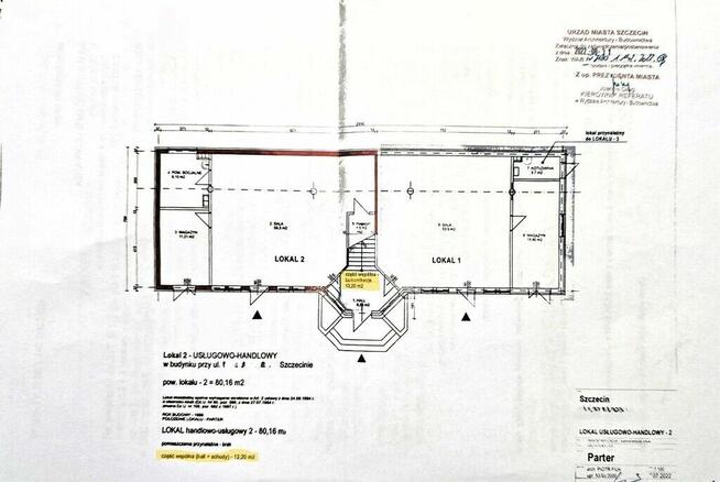 Lokal handlowy/gastronomiczny - parter budynku