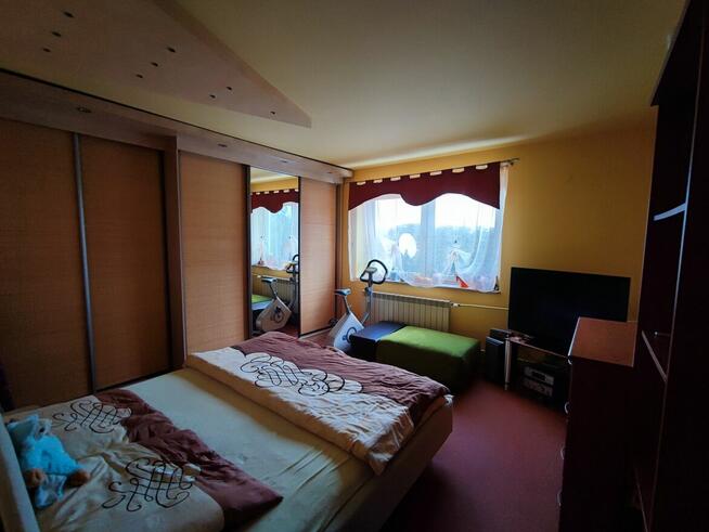 Dom wolnostojący 240 m² z działką 7,21 ara – Strzyżów