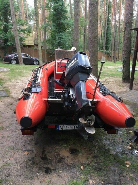 Niemiecki ponton ratunkowy typu RIB 5 metrów