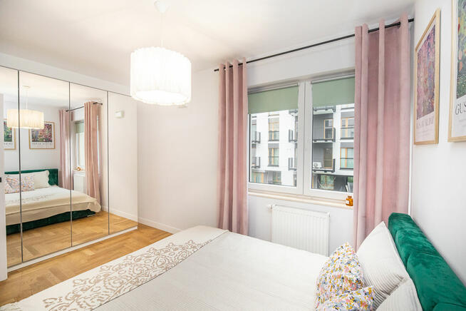 Stylowe mieszkanie tuż przy metrze - balkon, garaż