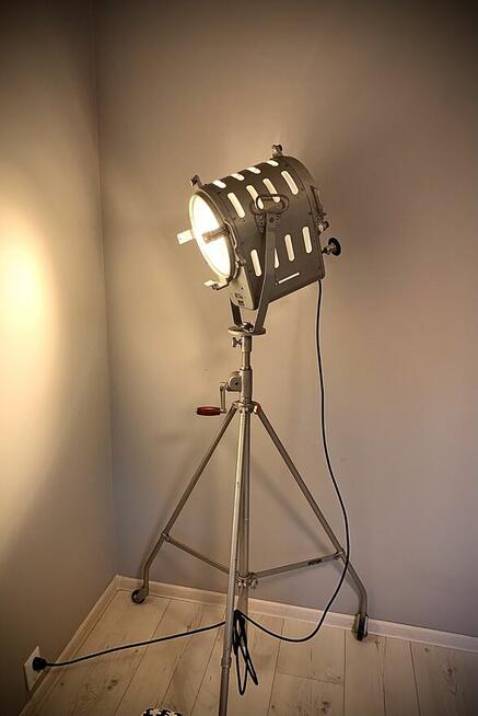 Lampa duża loft filmowa teatralna 1963 r