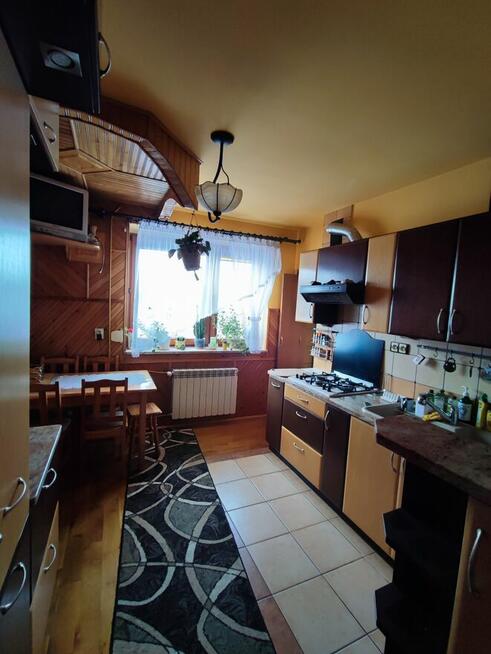 Dom wolnostojący 240 m² z działką 7,21 ara – Strzyżów