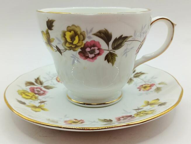 Vintage Filiżanka ze spodkiem porcelana kostna DUCHESS Roman