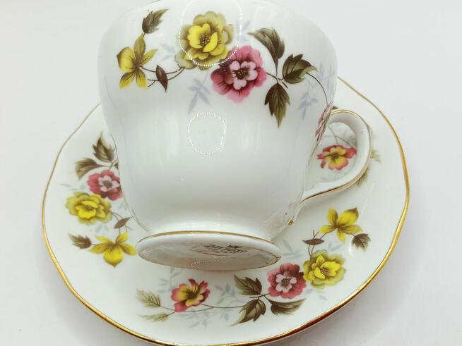 Vintage Filiżanka ze spodkiem porcelana kostna DUCHESS Roman
