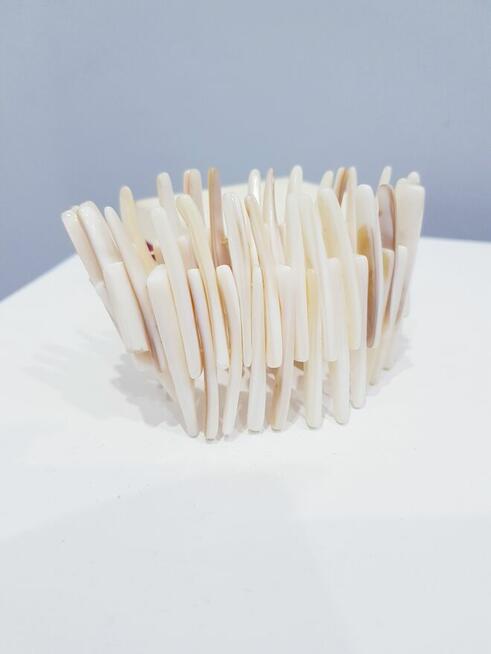 Beżowo-brązowa bransoletka z masy perłowej