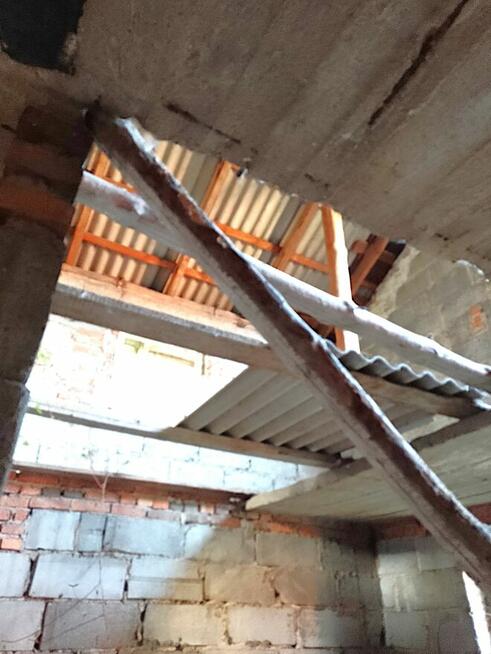 Dom w Brzezinach 210 m2 stan surowy działka 512 m2