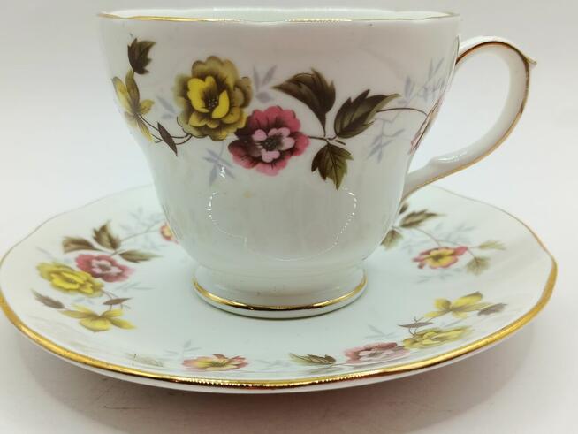Vintage Filiżanka ze spodkiem porcelana kostna DUCHESS Roman