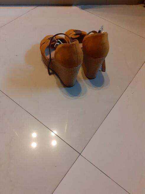 Sandalki damskie zamszowe