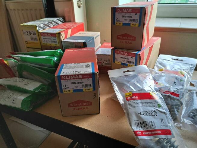 Śruby, nakrętki, pręty gwintowane , wkręty, tarcze i inne FA