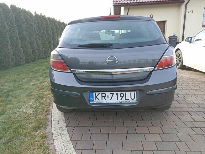 Opel Astra 1,7 2010