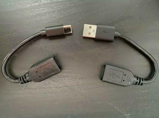 Bezprzewodowy CarPlay adapter do radia samochodowego