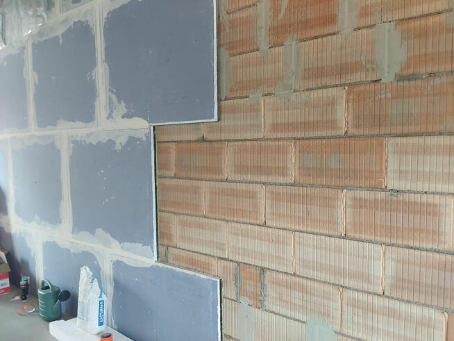 Linia płyt dźwiękochłonno - akustycznych