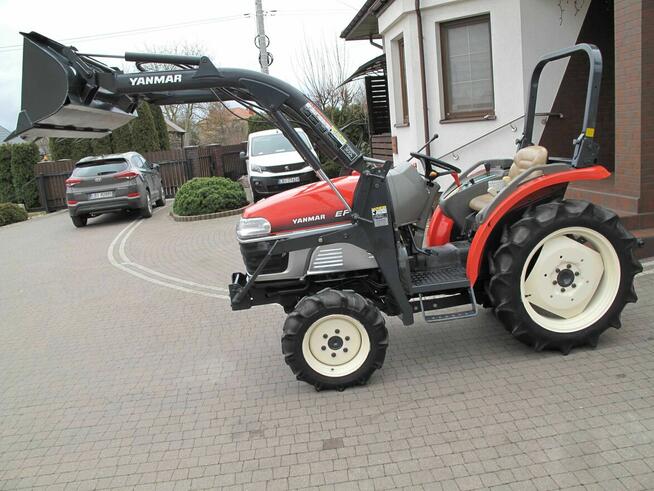 Mini Traktorek Yanmar EF220 22KM 4X4 Wspomaganie Rewers