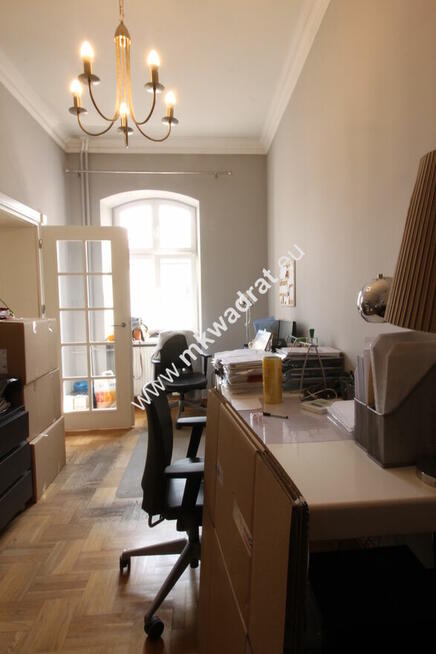 ATRAKCYJNE 220 m2 BIURO W ŚCISŁYM CENTRUM METRO !