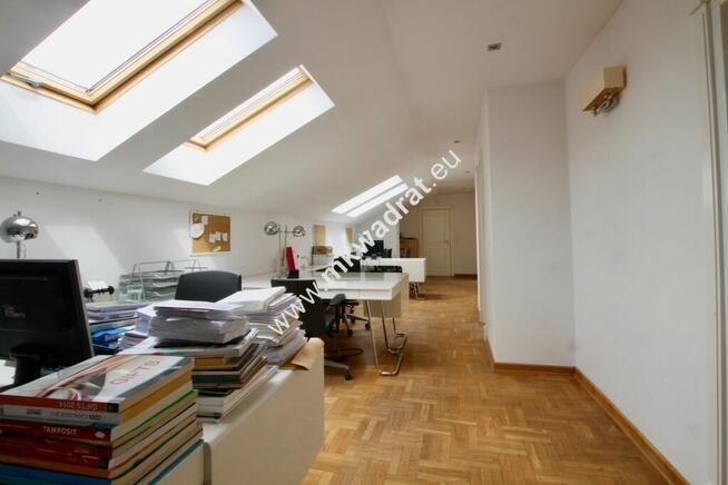 ATRAKCYJNE 220 m2 BIURO W ŚCISŁYM CENTRUM METRO !