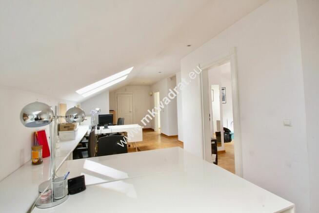 ATRAKCYJNE 220 m2 BIURO W ŚCISŁYM CENTRUM METRO !