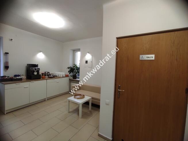 Bud. usługowy 360m2 - biura gabinety medyczn/kosm