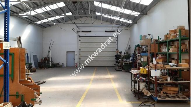 Biuro i hala w super lokalizacji.