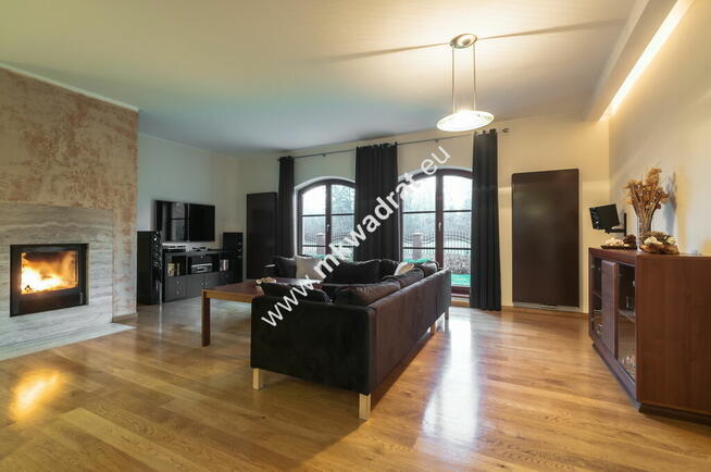 Rezydenja w otoczeniu lasu