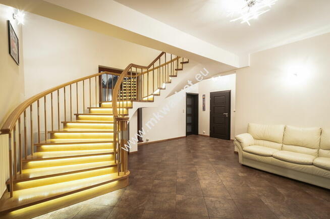 Rezydenja w otoczeniu lasu