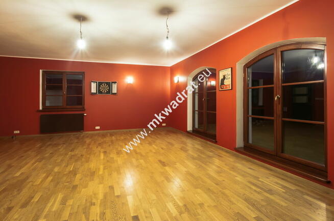 Rezydenja w otoczeniu lasu