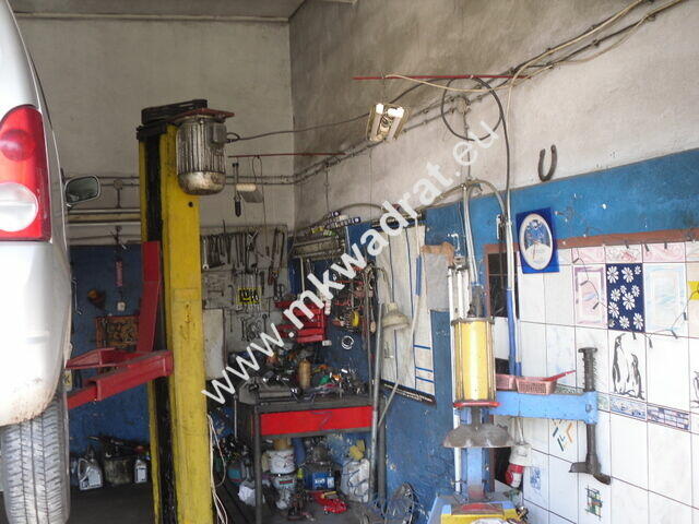 Posiadłość na działce 2600 m2 w Warszawie