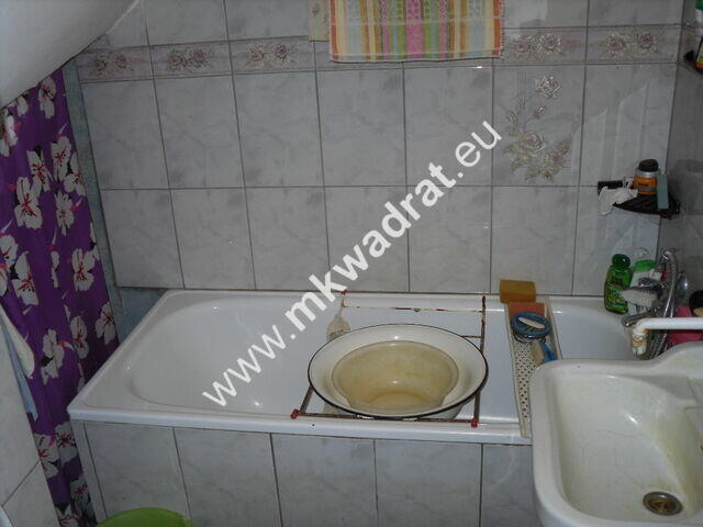 Posiadłość na działce 2600 m2 w Warszawie