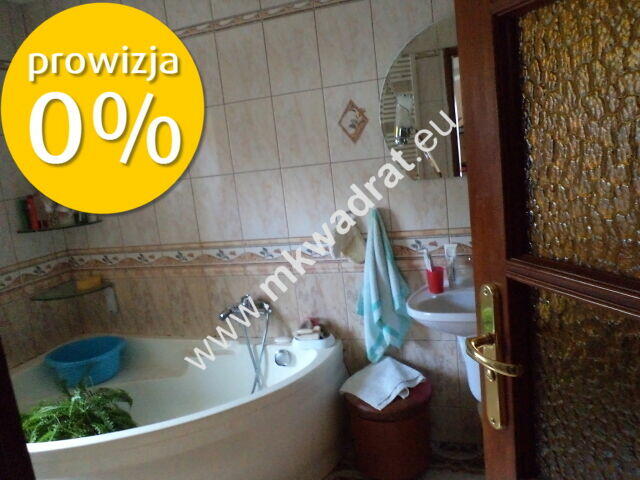 Dom z dużą działką. Też dla firmy. BEZ PROWIZJI.