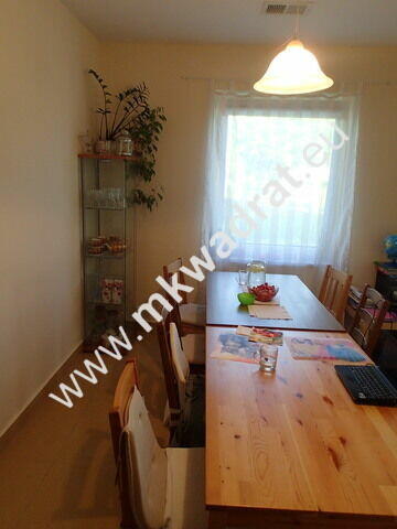 Dom parterowy z poddaszem do zaadaptowania