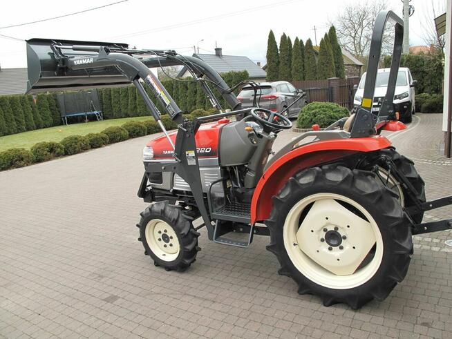 Mini Traktorek Yanmar EF220 22KM 4X4 Wspomaganie Rewers