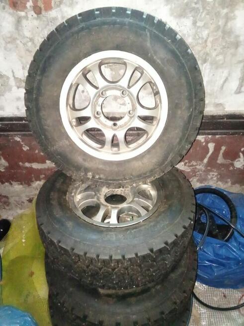 Sprzedam nowe opony Suzuki Samurai