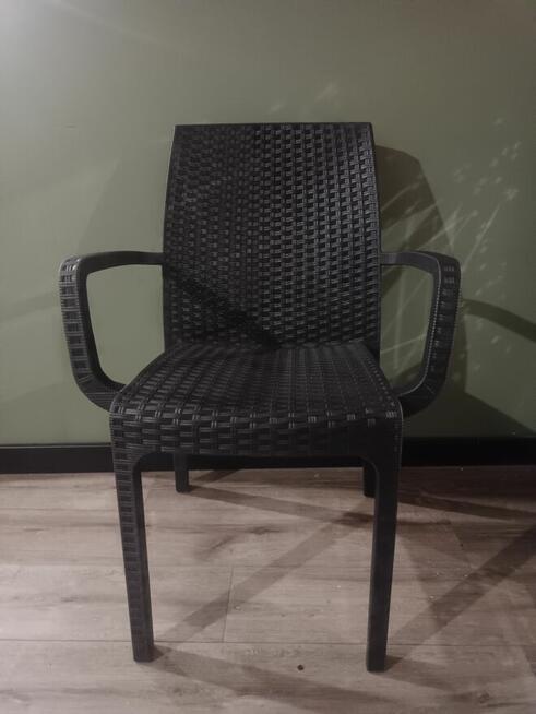 Krzesła techno ratanowe