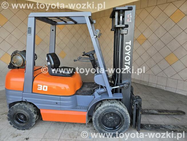 Wózek Widłowy TOYOTA 6FG30 Przesuw bocz TOYOTA 6FGF30 Linde