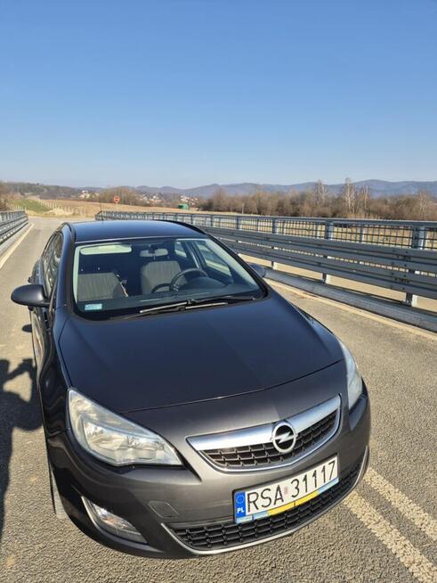 OPEL Astra Sports Tourer (kombi) - Sanok - sprzedam