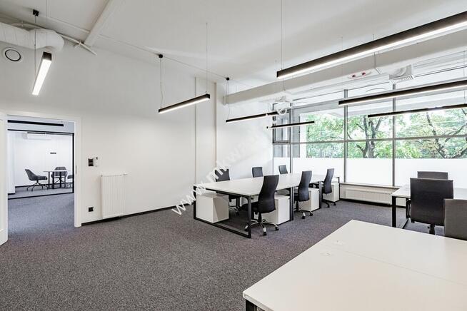 LUX 154 m 4-POK. LOKAL W BIUROWCU + 5 GARAŻY !!!