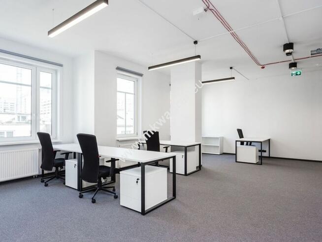 LUX 154 m 4-POK. LOKAL W BIUROWCU + 5 GARAŻY !!!