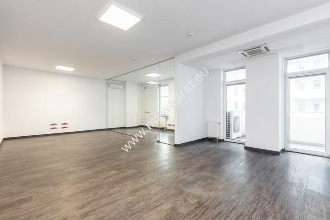 LUX 320m BIURO Z 3 GARAŻAMI w BIUROWCU PRZY METRZE