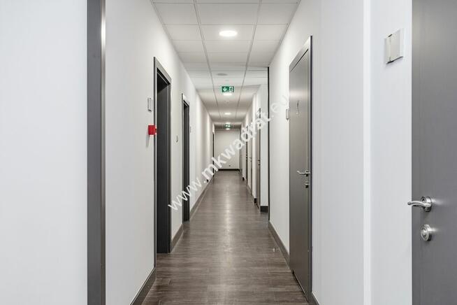 LUX 320m BIURO Z 3 GARAŻAMI w BIUROWCU PRZY METRZE