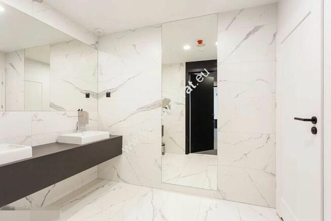 LUX 320m BIURO Z 3 GARAŻAMI w BIUROWCU PRZY METRZE