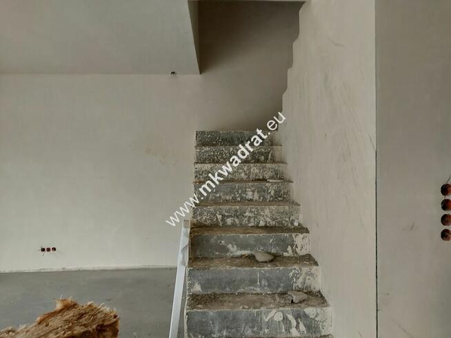 Dom w atrakcyjnej lokalizacji