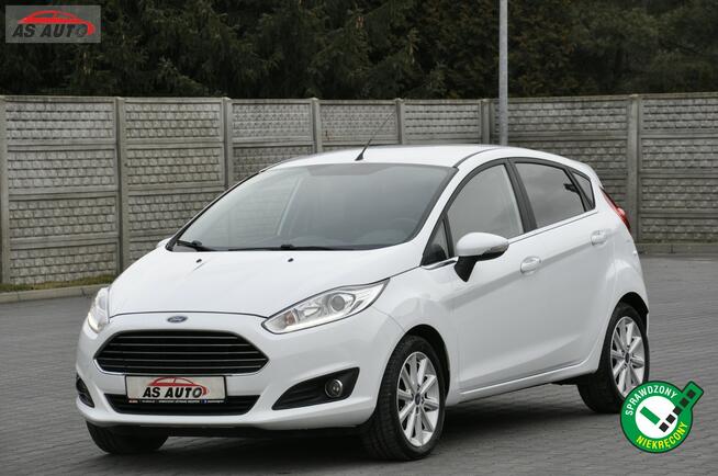 Ford Fiesta 1,0T 101KM Titanium/LEDy/Alufelgi/Serwis/Podgrzewane fotele