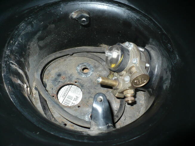 Zbiornik LPG 45l z pokrywą i wielozaworem Tomasetto