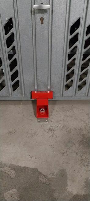 BLOKADA DRZWI GARAŻOWYCH