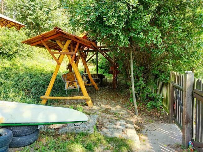 Wypoczynek bezpośrednio nad jeziorem powidzkim w Ostrowie