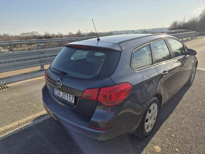 OPEL Astra Sports Tourer (kombi) - Sanok - sprzedam